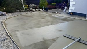 Сколько по времени застывает бетон