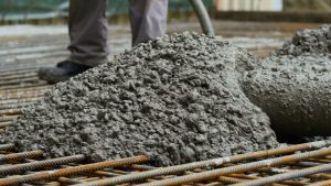 Каким бетоном заливать фундамент дома